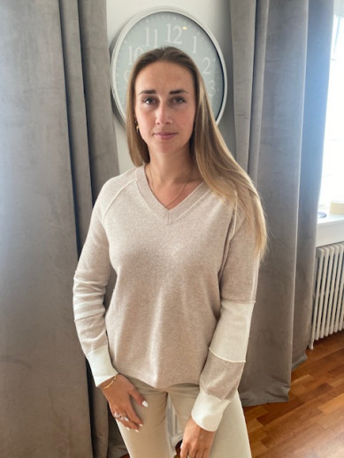 Pull  col V beige Maud et sacha