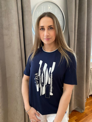 T.shirt marine motif placé blanc Lebek