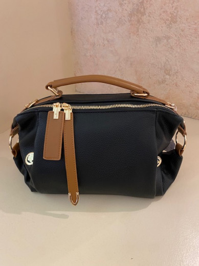 Sac noir possibilité portée bandoulière