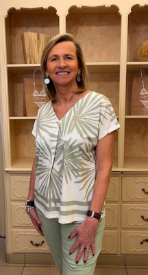 Top vert jade et écru motifs feuilles Tuzzy