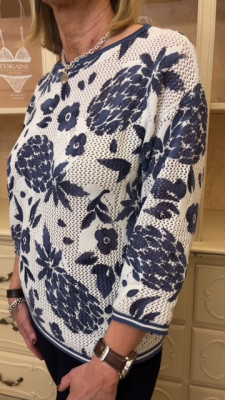 Pull blanc ajouré imprimé marine Barbara Lebek