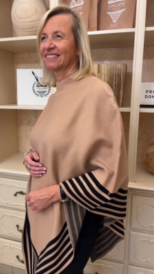 Pull cape camel et noir