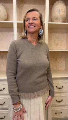 Pull col V taupe 100 % laine Maud et sacha